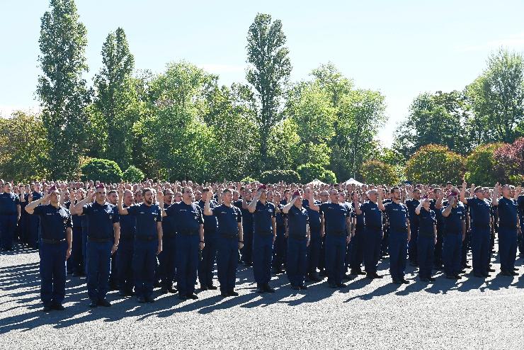 ORFK: megkezdtk munkjukat az els hatrvadszok